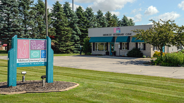 Mishicot Veterinary Clinic - Building Photo